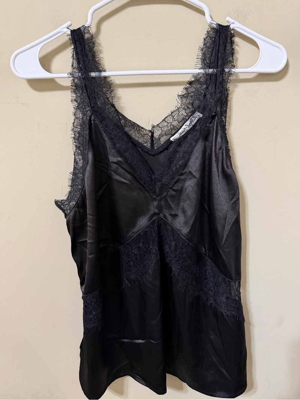 Apple Latte large Black Lace Trim Satin Camisole Women Intimates & Sleepwear euc